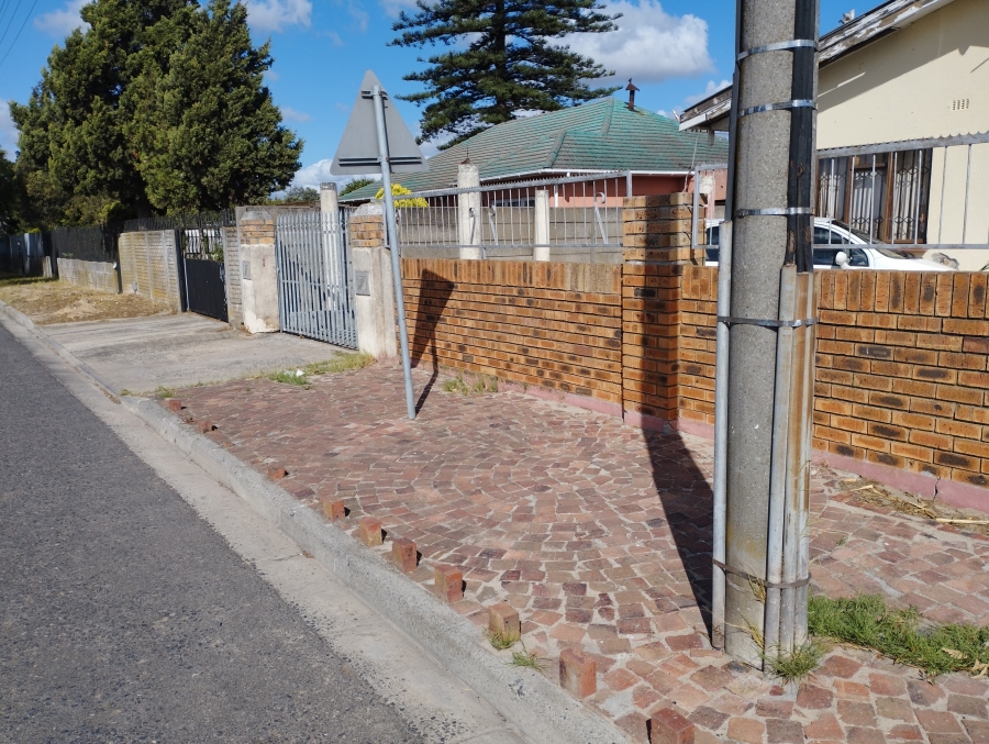 10 Bedroom Property for Sale in Oakdene Western Cape